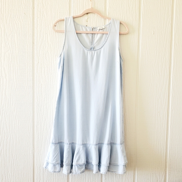 Ella Moss Dresses & Skirts - Ella Moss Boho Chambray Sleeveless Ruffle Hem Mini Dress Light Blue Medium